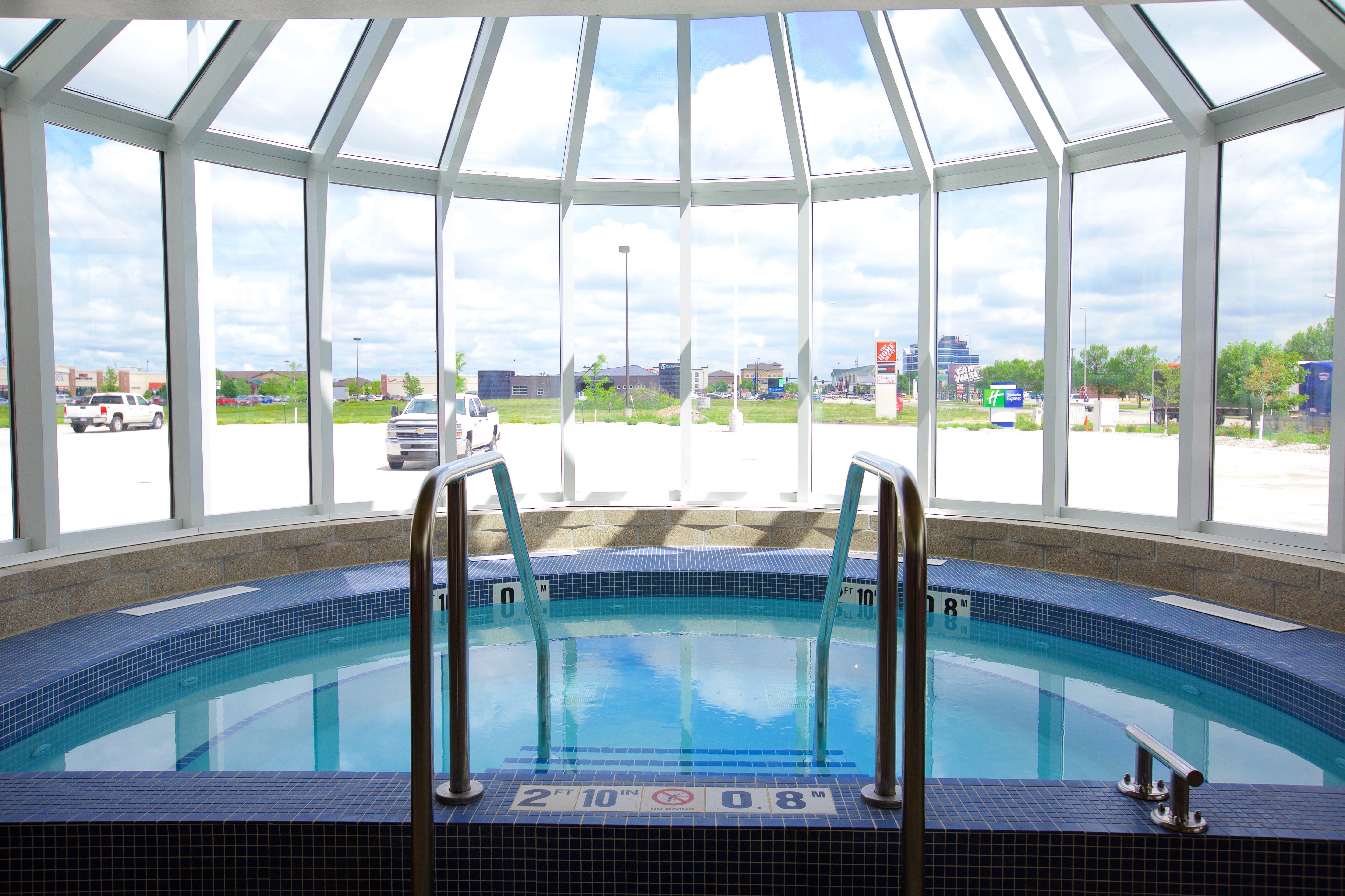 Holiday Inn Express Fargo Sw I94 Medical Center, An Ihg Hotel Εξωτερικό φωτογραφία