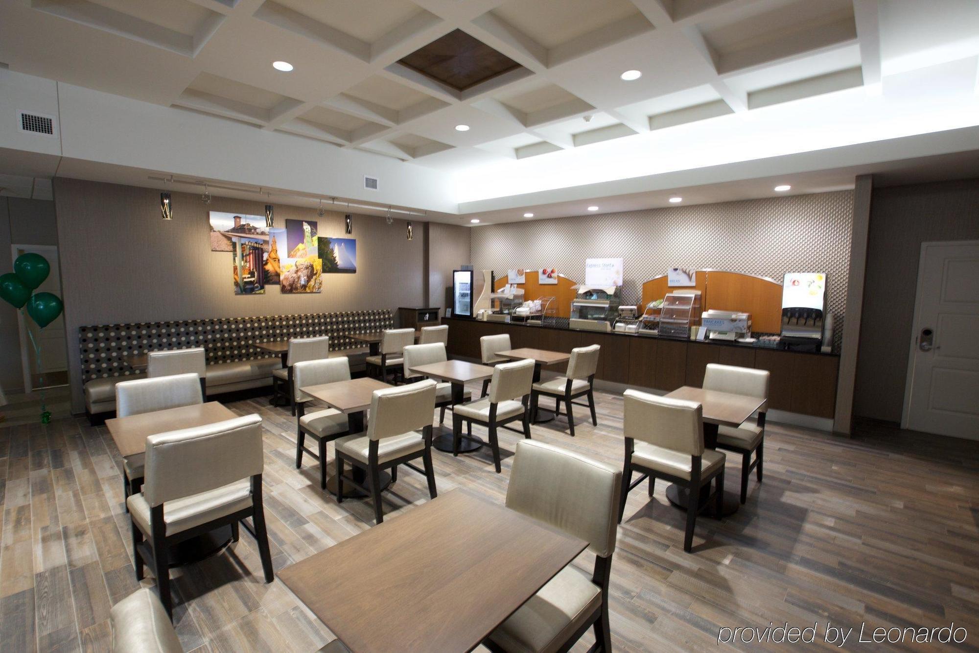 Holiday Inn Express Fargo Sw I94 Medical Center, An Ihg Hotel Εξωτερικό φωτογραφία