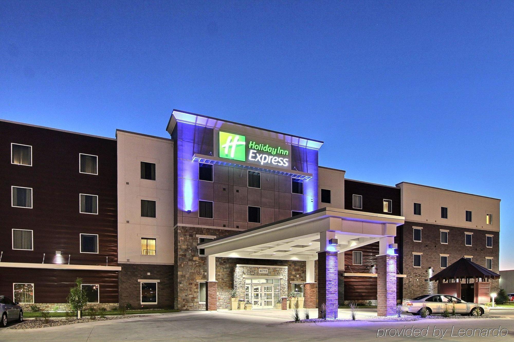 Holiday Inn Express Fargo Sw I94 Medical Center, An Ihg Hotel Εξωτερικό φωτογραφία